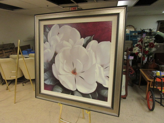 lot 162 image: MAGNOLIA CRIMSON PRINT