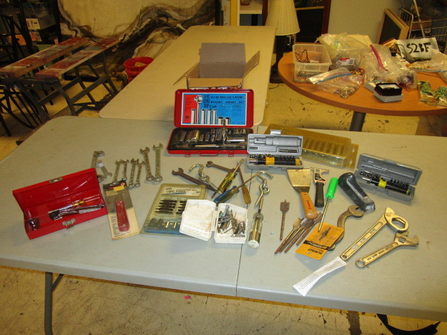 lot 178 image: SOCKET SETS, WRENCHES AND DRILL BITS