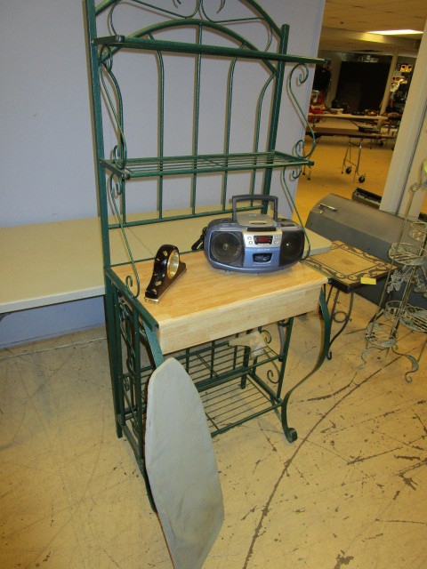 lot 193 image: KITCHEN STAND, MANTEL CLOCK, PORTABLE RADIO AND IRONING BOARD