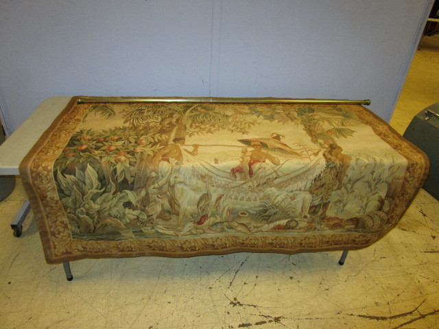 lot 196 image: INDIAN STYLED TAPESTRY