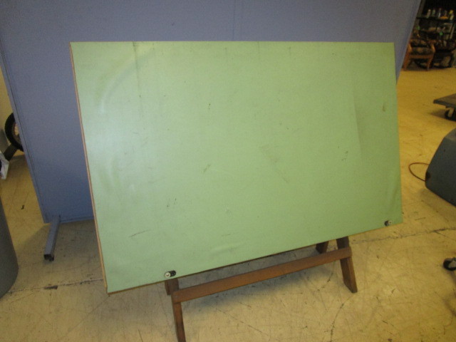 lot 206 image: DRAFTING TABLE