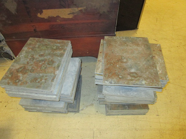 lot 231 image: 16 x 12 SLATE TILES