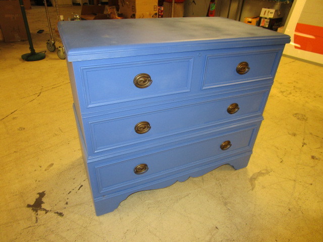 lot 243 image: ROOS CEDER CHEST