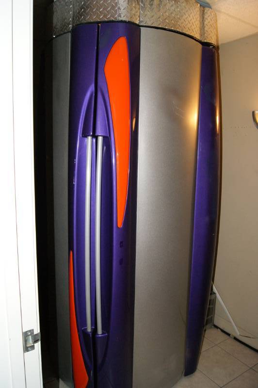 lot 9 image: Not Sure The Brand Stand Up Tanning Booth