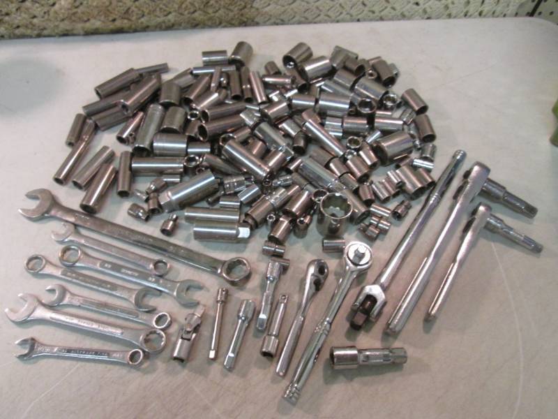 lot 9 image: Large Lot of Sockets Ratchets Wrenc...