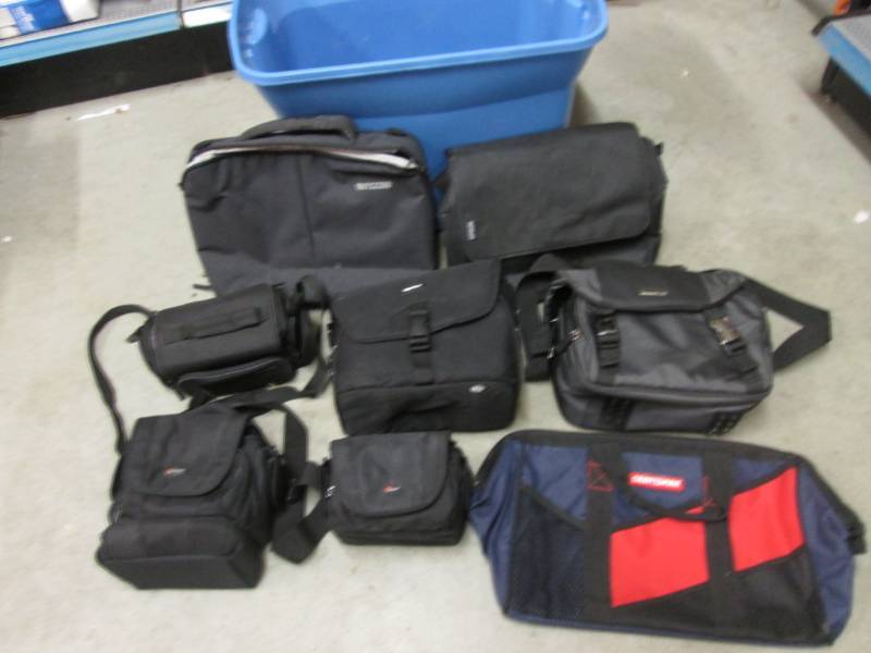 lot 41 image: Lot of Assorted Camera, Laptop and ...