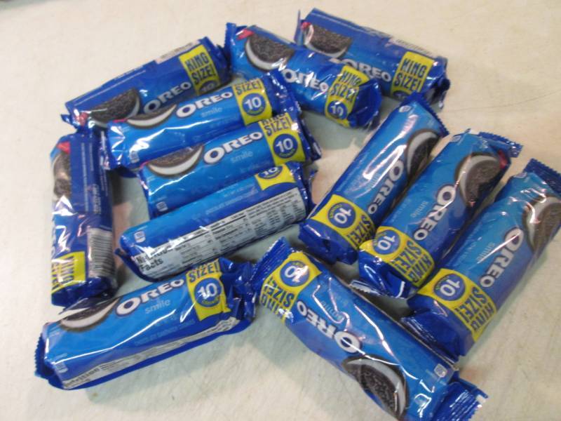 lot 53 image: 12 Packs of Oreo Cookies  B-2...