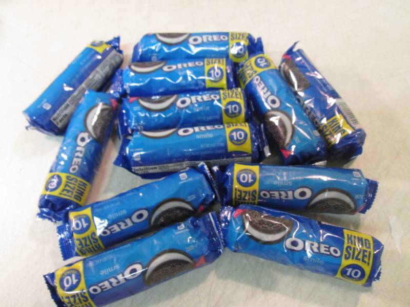 lot 54 image: 12 Packs of Oreo Cookies  B-2...