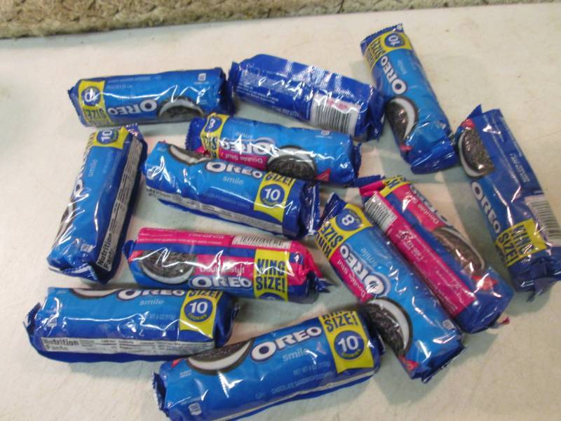 lot 69 image: 12 Packs of Assorted Oreo Cookies  ...