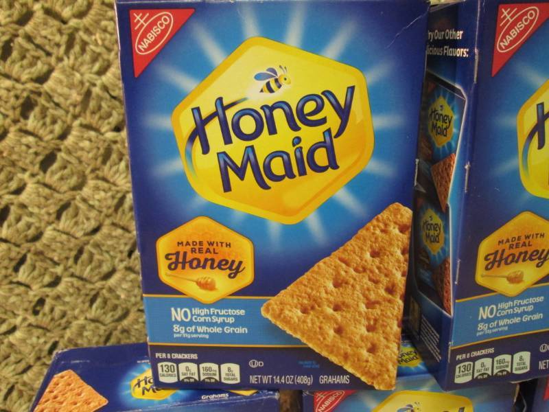lot 73 image: 5 Boxes of Honey Maid Graham Cracke...