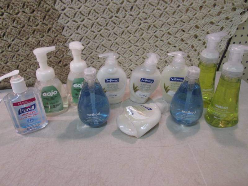 lot 194 image: Assorted Bottles of Hand Soap  F-0...