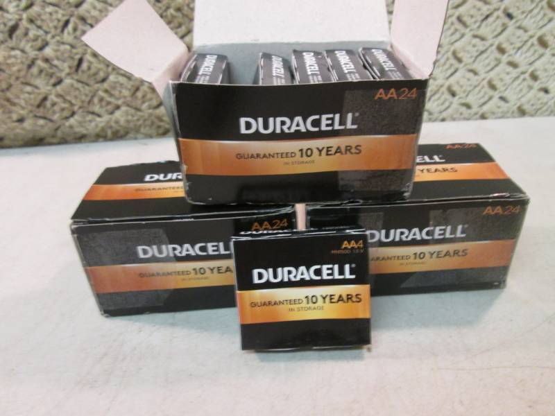lot 204 image: 72 AA Batteries 3 Boxes of 24 Dated...