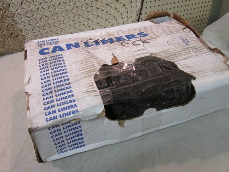 lot 206 image: Case of 200 Can Liners 60 Gallon  B...