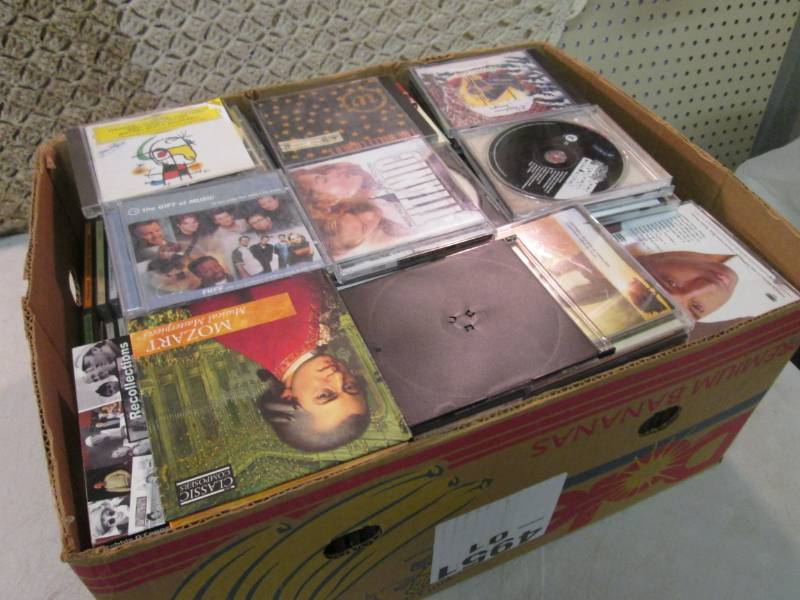 lot 226 image: Box Full of CDs  C-2...
