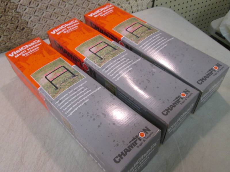lot 251 image: Lot of 3 Champion Traps & Targets V...