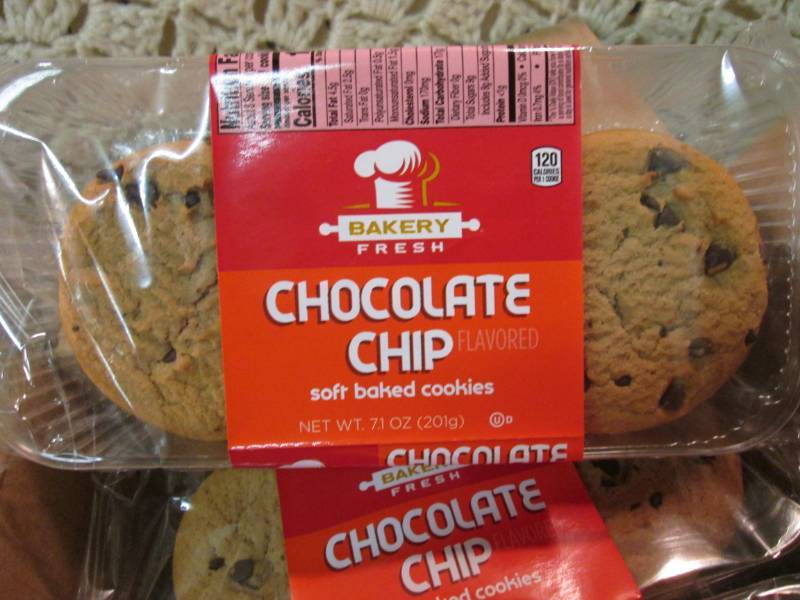 lot 255 image: Case of 12 Packs of Bakery Fresh Ch...