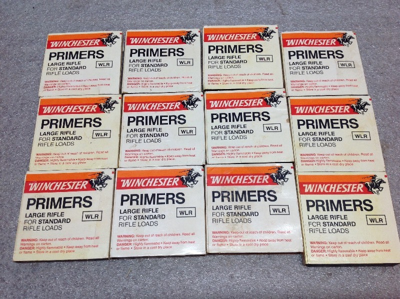 lot 124 image: Large Rifle Primers