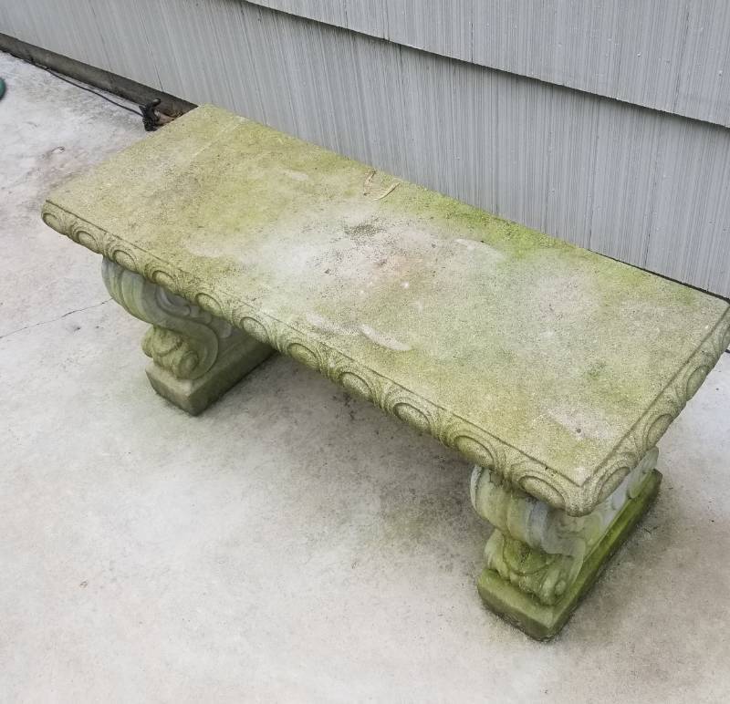 lot 19 image: Concrete Garden Bench