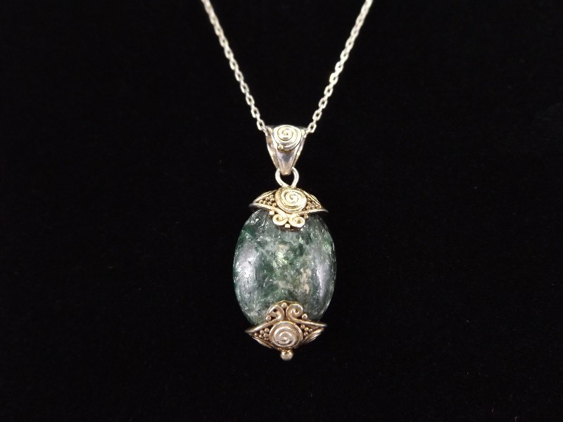 lot 11 image: .925 Sterling Silver Seraphinite Cabochon Pendant Necklace