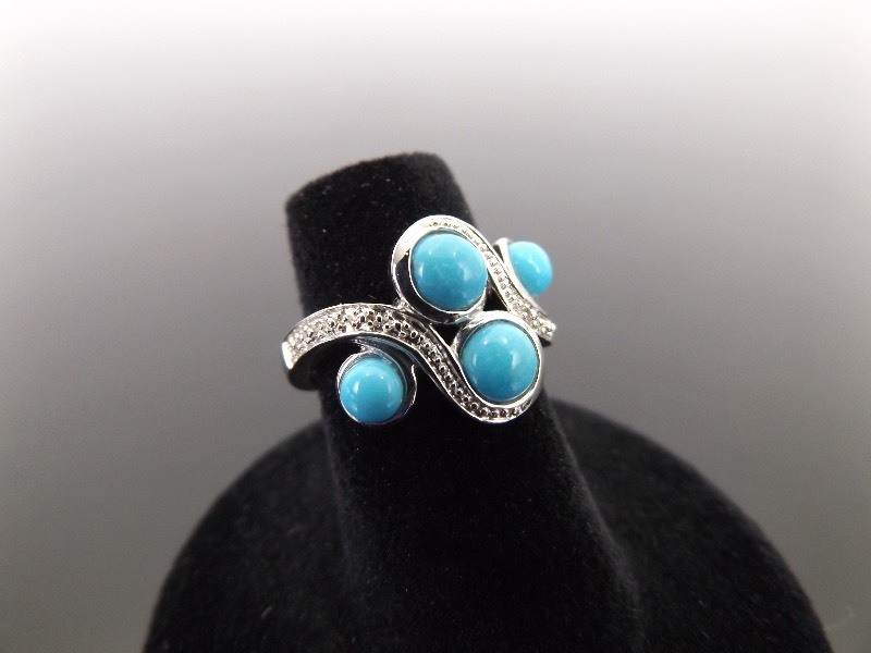 lot 38 image: .925 Sterling Silver Turquoise Ring Size 5