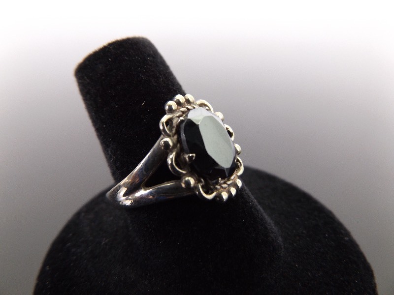 lot 49 image: .925 Sterling Silver Faceted Pyrite Ring Size 7.5