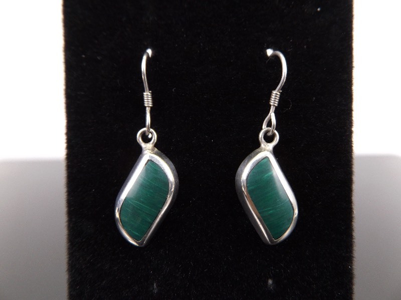 lot 77 image: .925 Sterling Silver Inlayed Malachite Dangle Hook Earrings