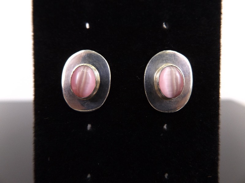 lot 86 image: .925 Sterling Silver Pink Chrysoberyl Cats Eye Post Earrings