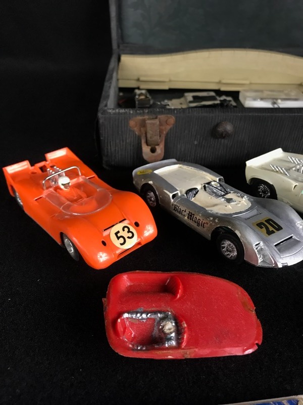 lot 71 image: (3) Vintage Strombecker Slot Race Cars  Accessories