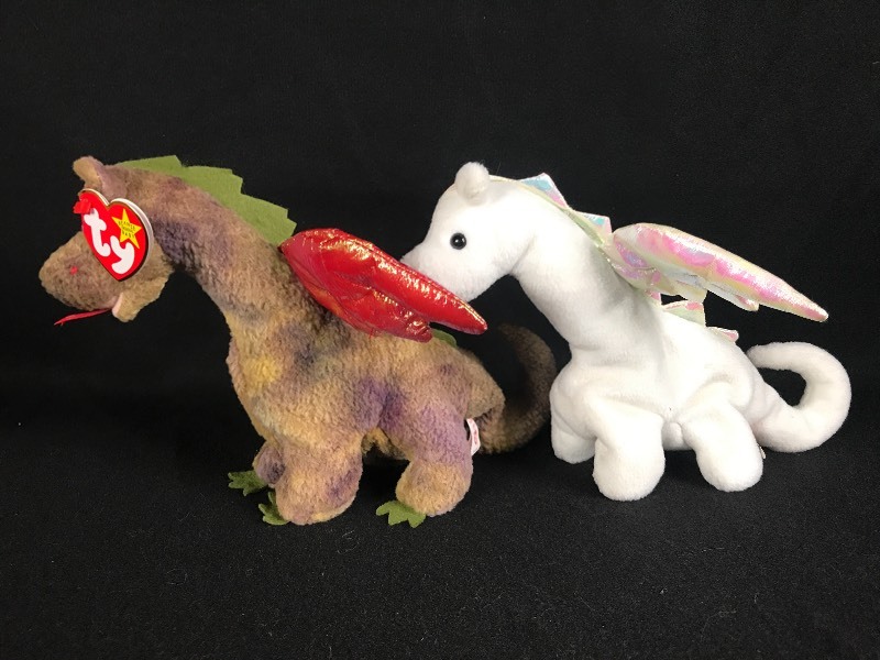 lot 99 image: RARE ERROR TY Beanie Babies Scorch and Magic