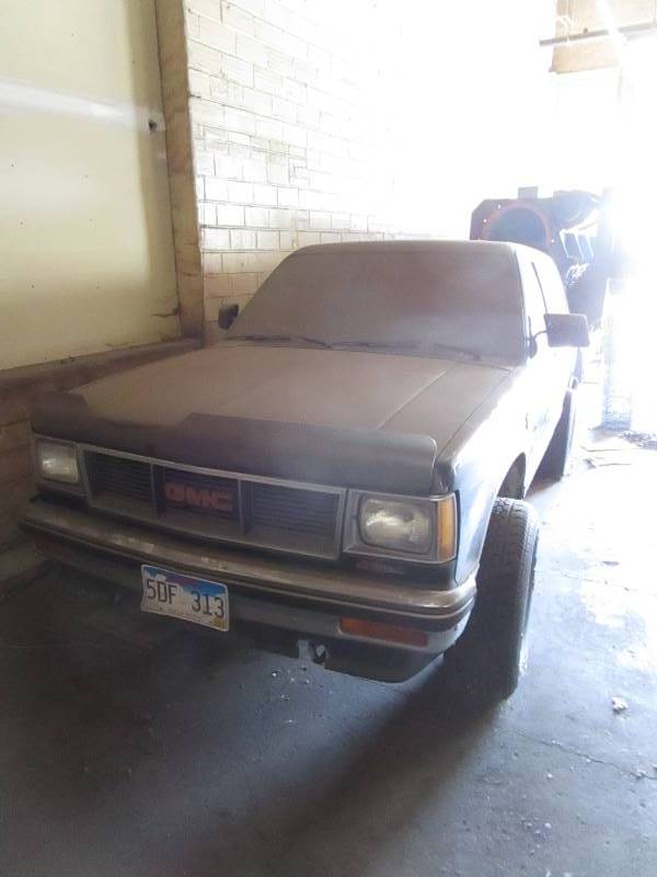 lot 20 image: 1989 GMC Jimmy