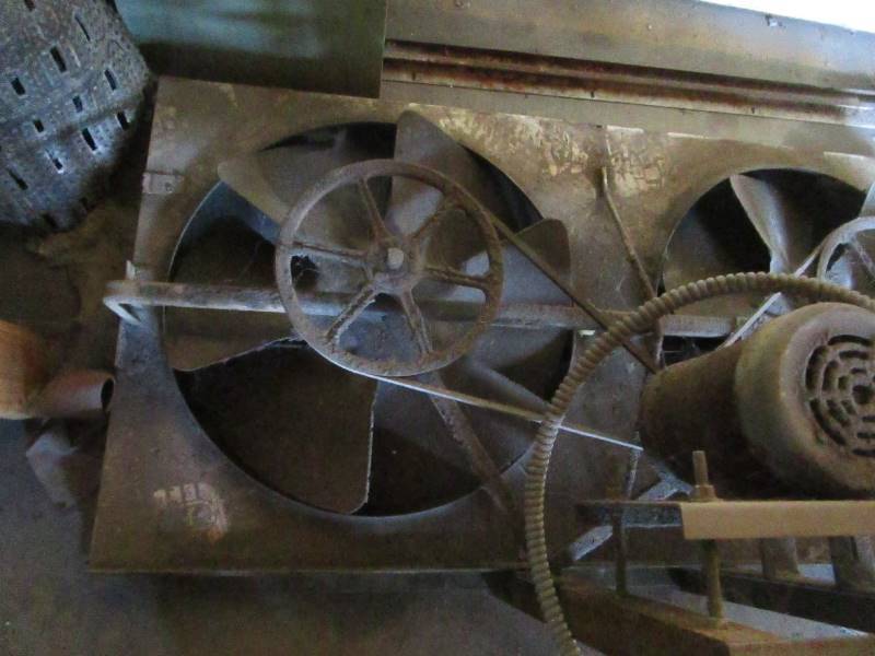 lot 43 image: Dual 24 Ventilation Fans
