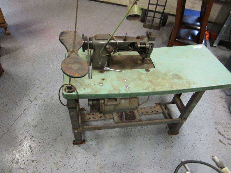 lot 10A image: United Industrial Leather Sewing Machine