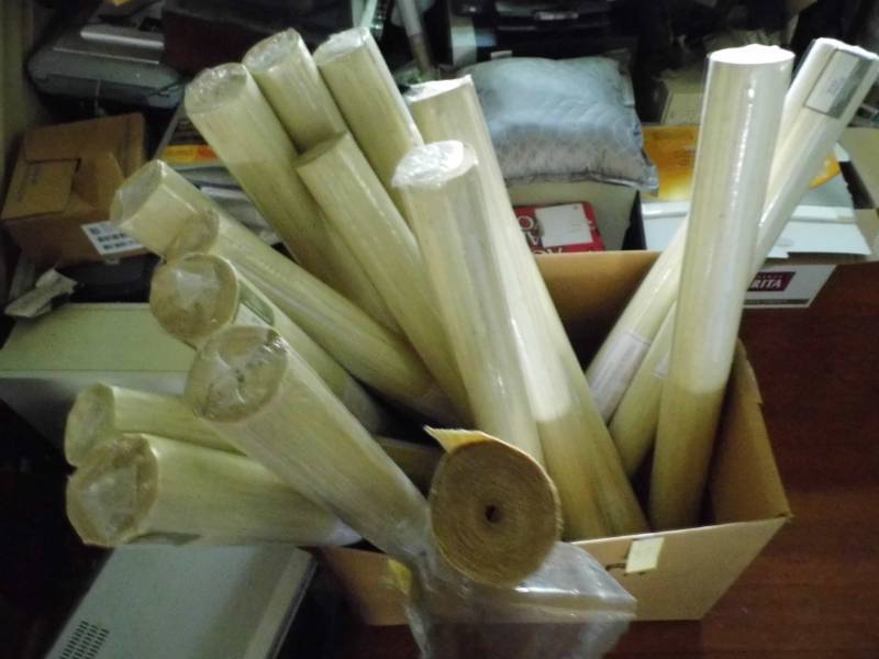 lot 37 image: 16 Rolls of Wallpaper