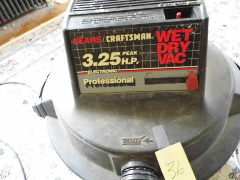 lot 36 image: Craftsman Wet  Dry Vac