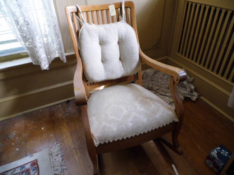 lot 12 image: Rocker