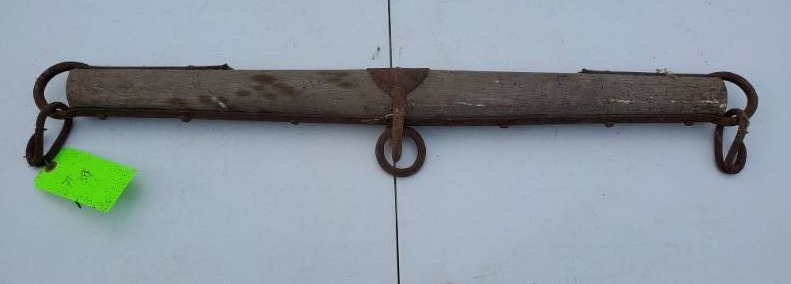 lot 38 image: Vintage Wood Yoke Balancer