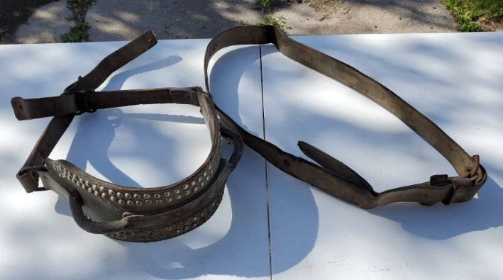 lot 43 image: Two straps and Belly bands for horses
