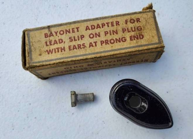 lot 45 image: Bayonet Adapter and original box
