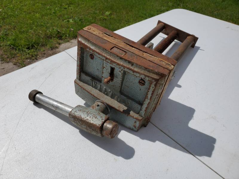 lot 56 image: 8 Wilton vise