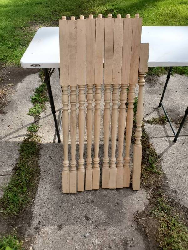 lot 70 image: Lot of 9 Maple wood spindles