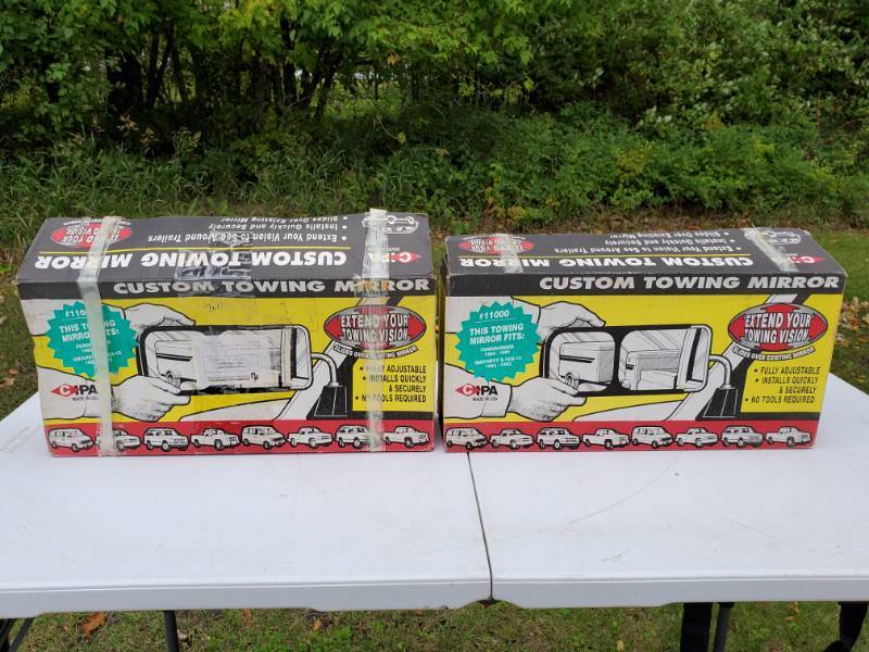 lot 90 image: Set of two custom towing mirrors