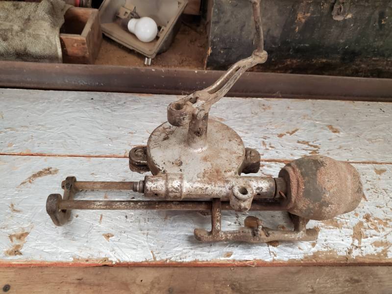 lot 102 image: Vintage Hand Crank Sickel Mower blade sharpener