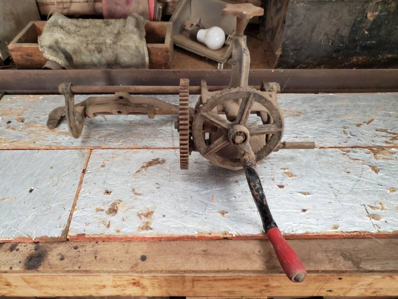 lot 103 image: Vintage Hand Crank Sickel Mower blade sharpener