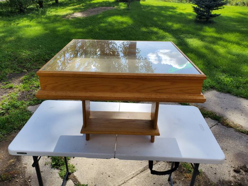 lot 120 image: Oak glass display case