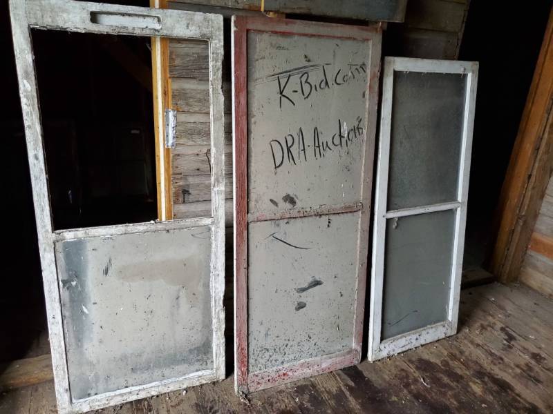lot 147 image: 3 large vintage windows