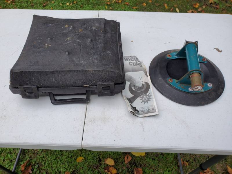 lot 160 image: Vacuum Cup Gripper
