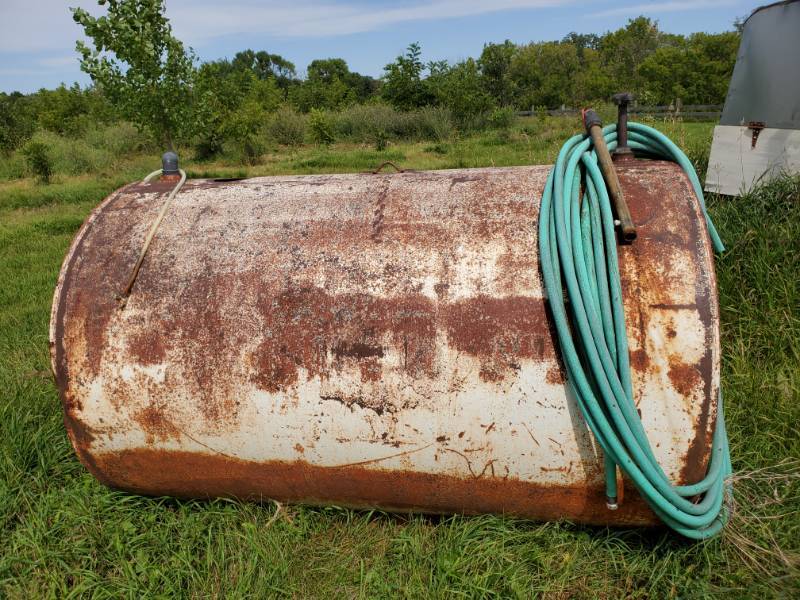 lot 163 image: Large homemade mobile Water Tank