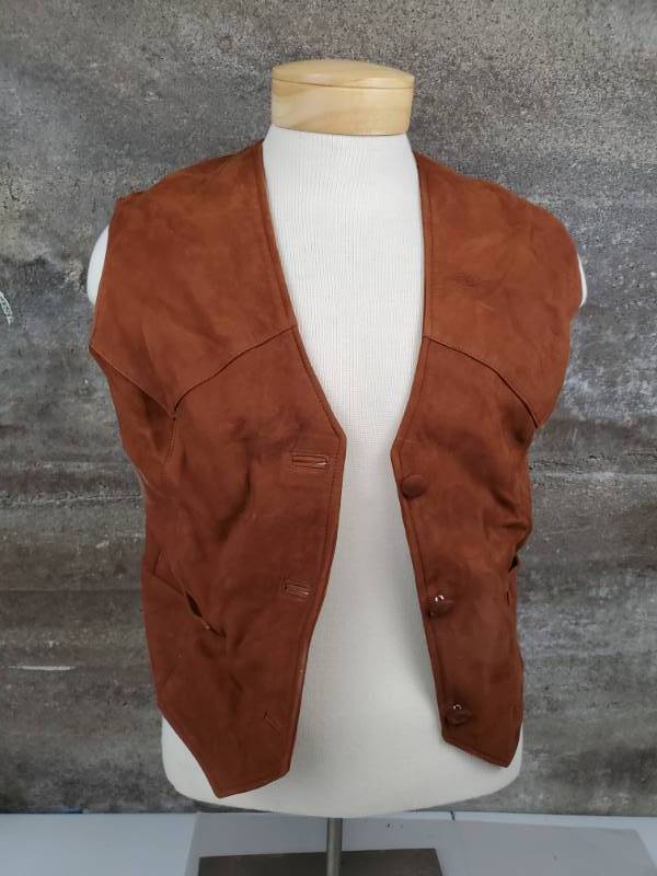 lot 170 image: XL Leather Baja Leather Vest