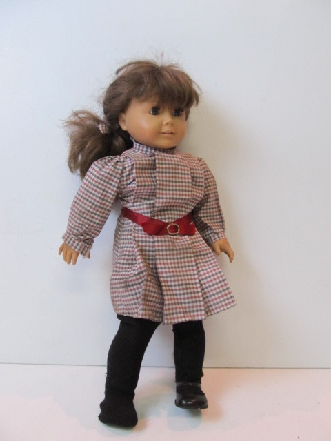 lot 89 image: Genuine AMERICAN GIRL Doll wOutfit
