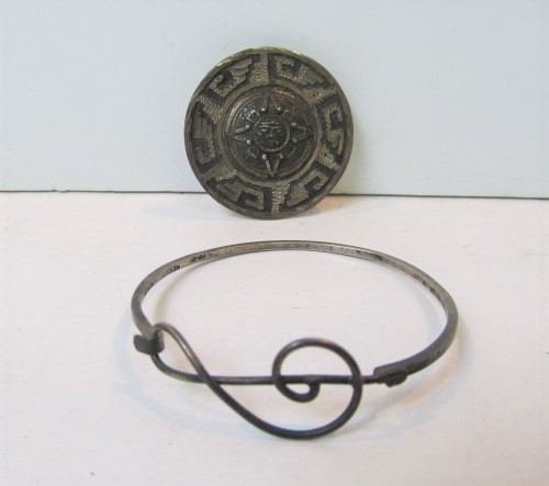 lot 97 image: Vintage Sterling Silver Taxco Southwestern Brooch Pin & Bracelet